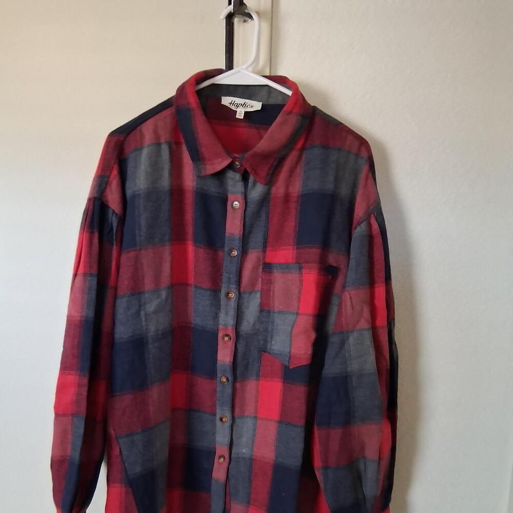 Haptics plaid flannel button down shirt